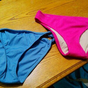 2 PC LOT OF SHADE AND SHORE SWIM BOTTOMS SIZE M